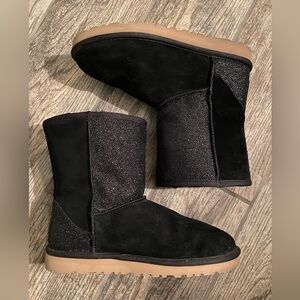 UGGs, women’s boots
